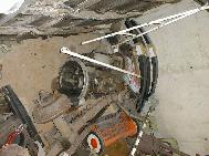 LR - 144002080 - Gearbox in garage
