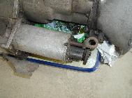 LR - 144002080 - Original Series 2 gearbox showing clutch operating shaft and low-ratio slector sha