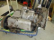 LR - 144002080 - Series 3 gearbox from rhs
