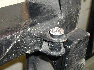 LR - 144002080 - Chassis - Spring bush removal - 22.04.2003
