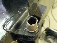 LR - 144002080 - Spring shackle bush removal
