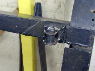 LR - 144002080 - Spring shackle bush insertion -- how not to do it !
