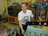 LR - 144002080 - Engine and genuine rover lifting bracket with owner
