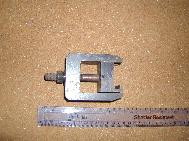 LR - 144002080 - Tool 605862 - Extractor, intermediate shaft, transfer box
