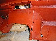 LR - 144002080 - Bulkhead - red-oxide - view of centre console from floor level
