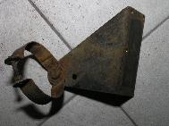 LR - 144002080 - Brake and clutch reservoir - Bracket
