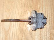 LR - 144002080 - Handbrake mechanical operating shoe expander assy.
